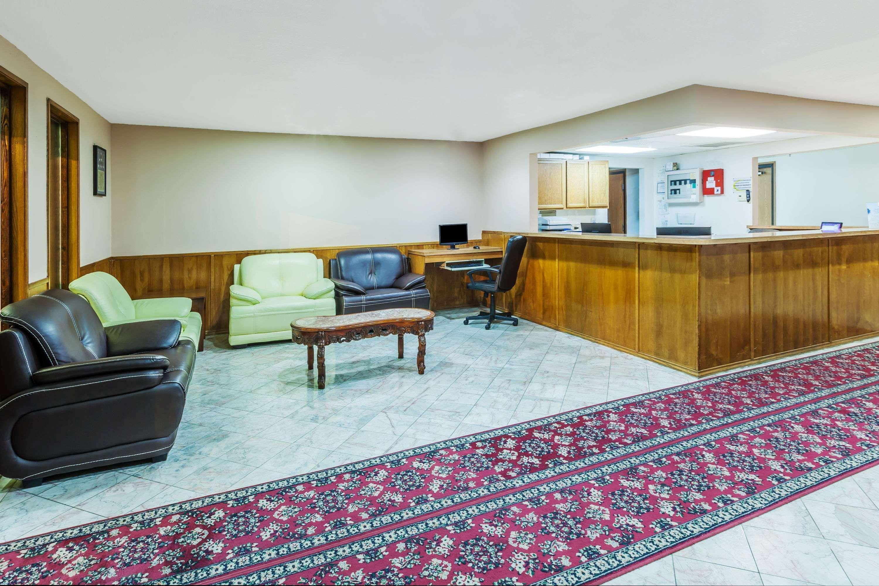 Super 8 By Wyndham Dfw Airport/south