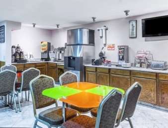 Super 8 By Wyndham Dfw Airport/south 2* Irving